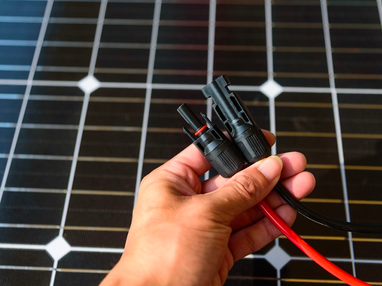 How to Choose Between 4mm and 6mm Solar Cable?